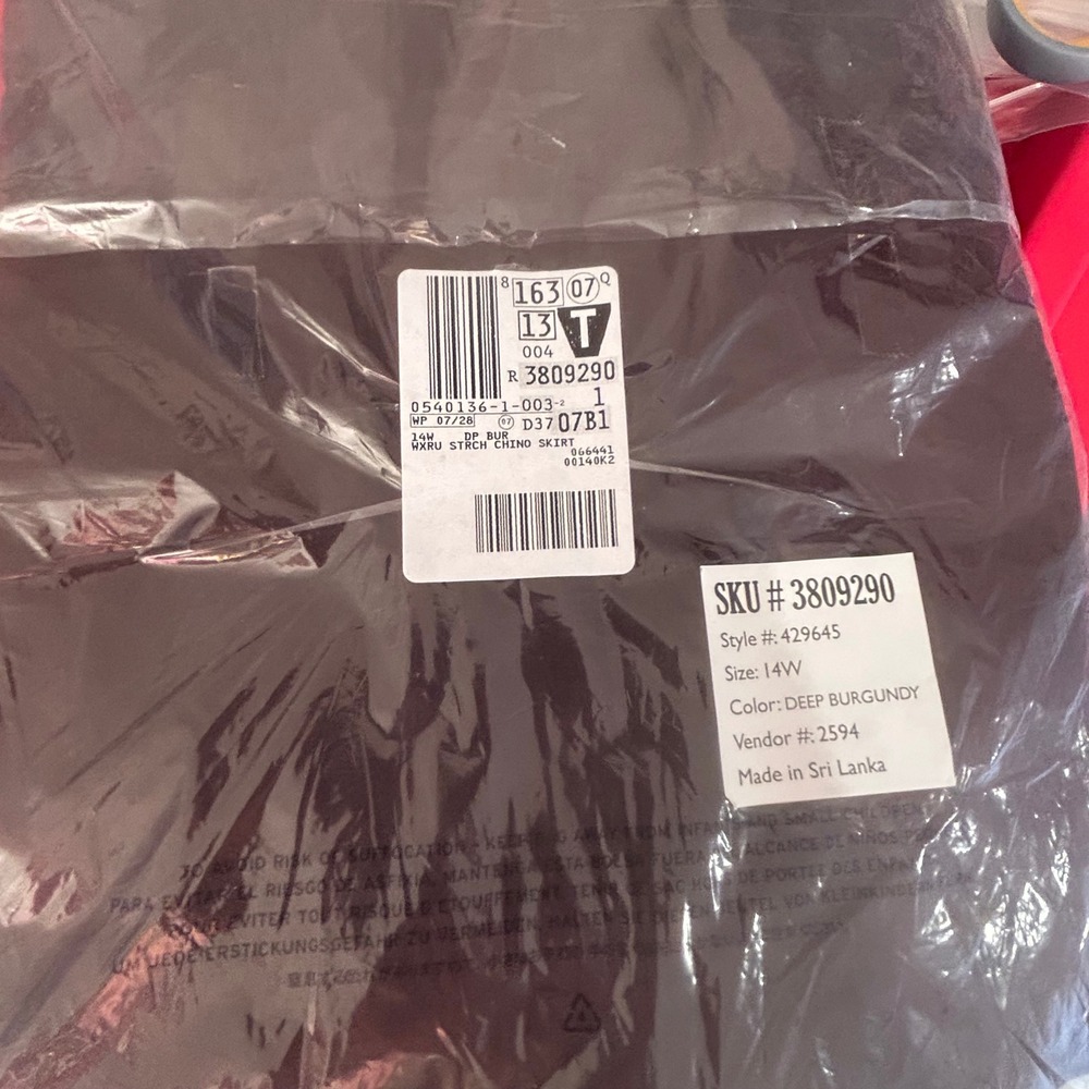 Lands End Deep Burgundy Stretch Chino Skirt 14W Maroon Purple‎ Knee Length - Picture 11 of 11